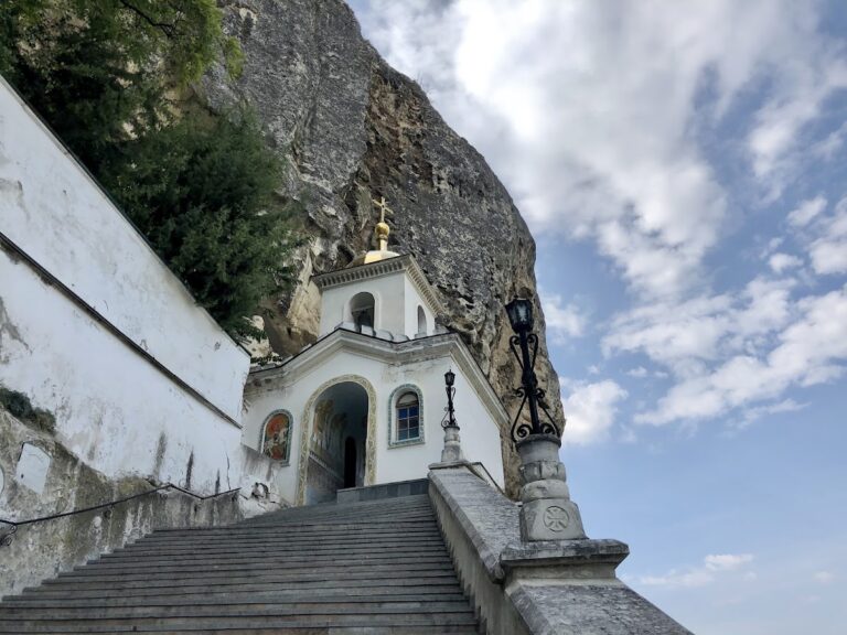 Bakhchisaray Cave Monastery: An Orthodox Monastic Complex in Ukraine