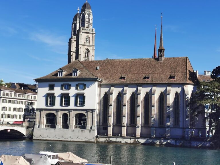 Wasserkirche: Zürich’s Late Gothic Church on the Limmat