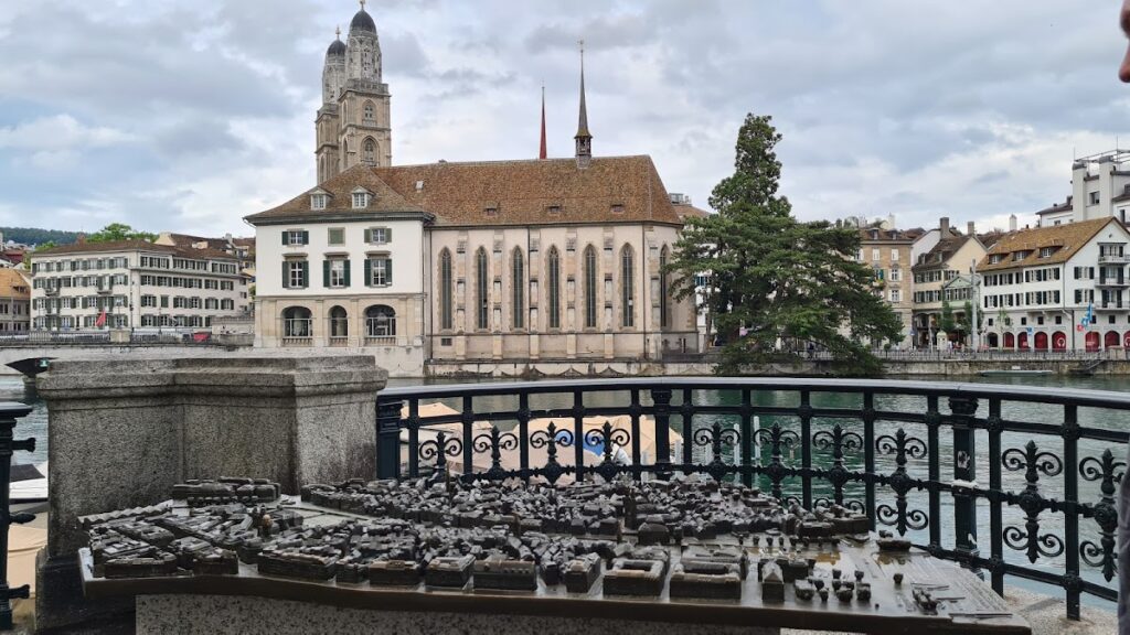 Wasserkirche: Zürich’s Late Gothic Church on the Limmat 3 Wasserkirche
