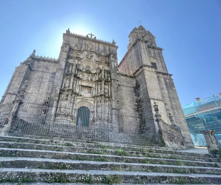 Basilica of Santa María la Mayor in Pontevedra, Spain — Sixteenth-century basilica and principal church of the city