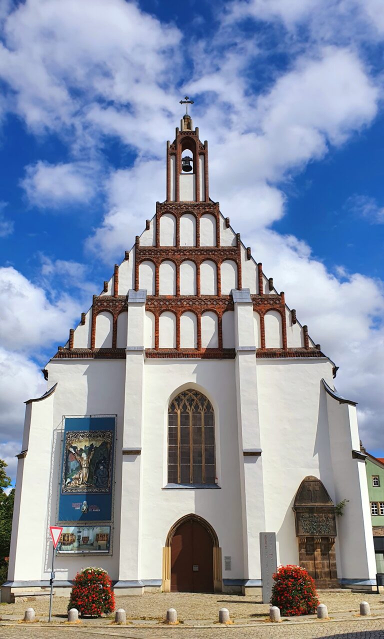 Klosterkirche St. Annen: Franciscan Convent Church and Sacred Art Museum in Kamenz