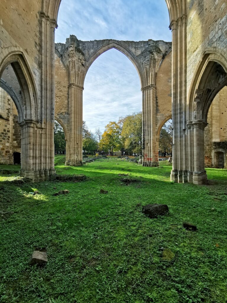 Abbaye Notre-Dame du Lys: A Royal Cistercian Nunnery in France 2 Abbaye Notre-Dame du Lys
