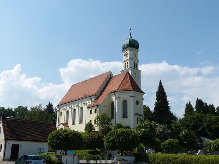 St. Georg: A Roman Catholic Pilgrimage Church in Kirch-Siebnach, Germany