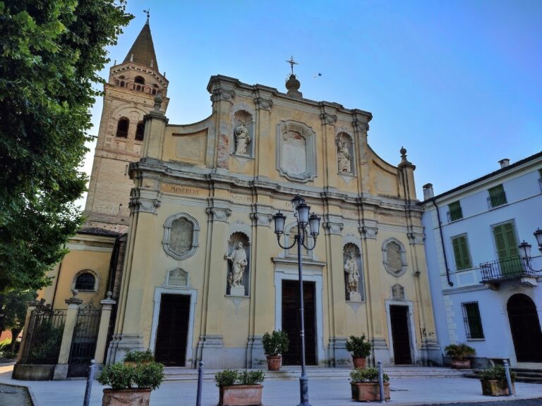San Tommaso Apostolo Church: A Romanesque Benedictine Abbey Church in Italy