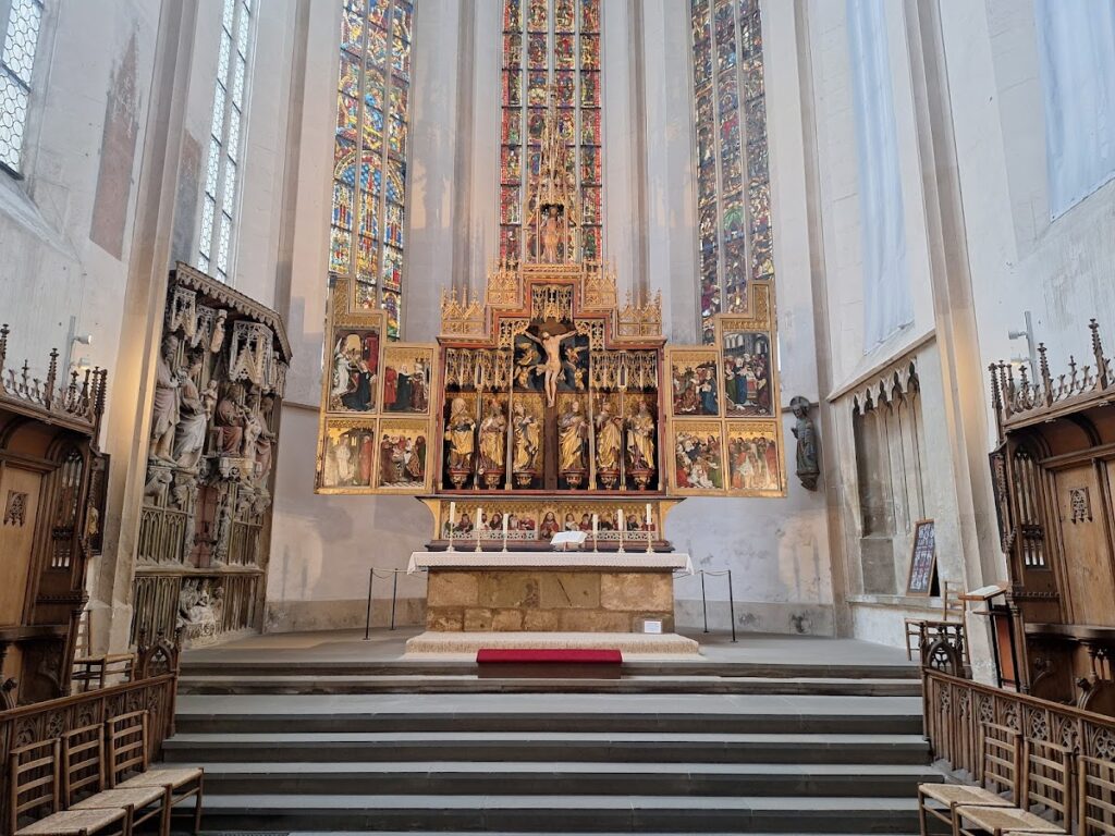 St. James's Church: A Gothic Pilgrimage Church in Rothenburg ob der Tauber 1 St. James's Church