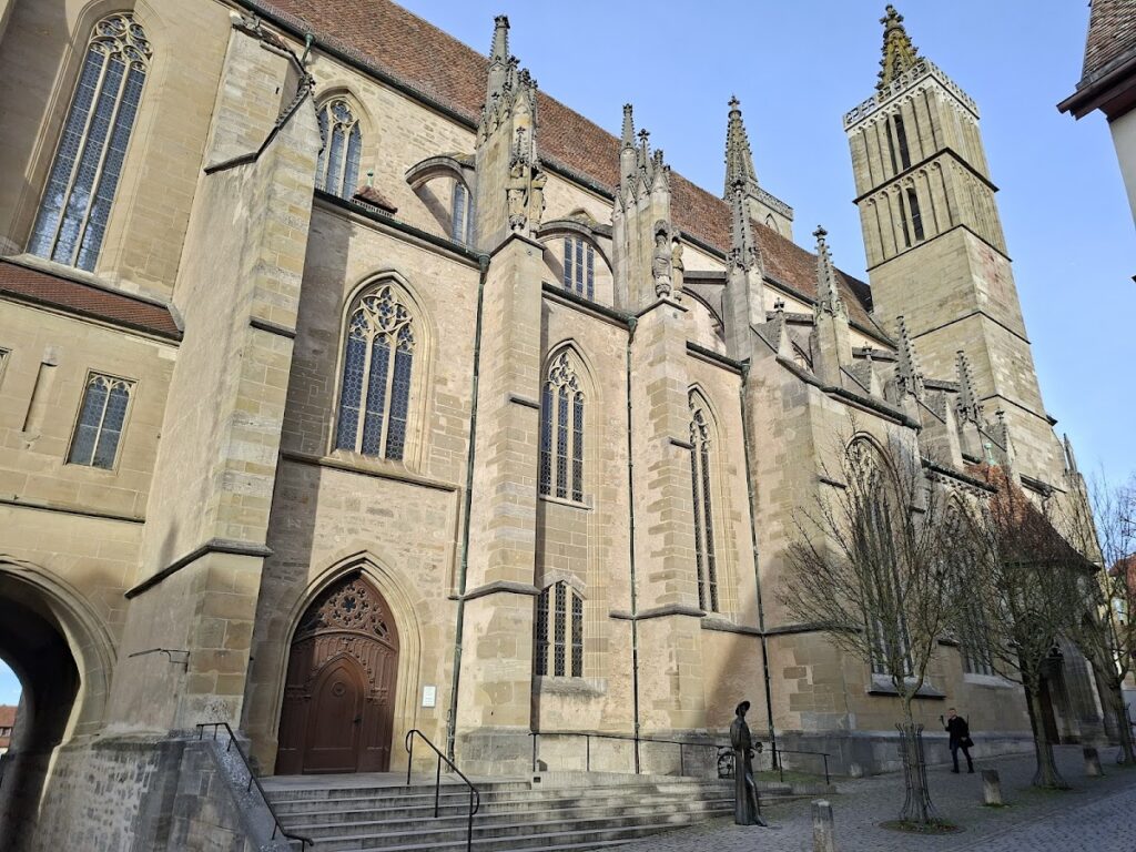 St. James's Church: A Gothic Pilgrimage Church in Rothenburg ob der Tauber 3 St. James's Church