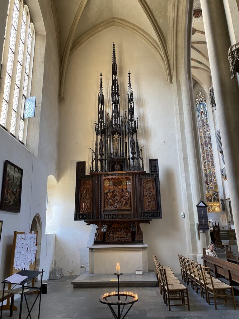 St. James's Church: A Gothic Pilgrimage Church in Rothenburg ob der Tauber 4 St. James's Church