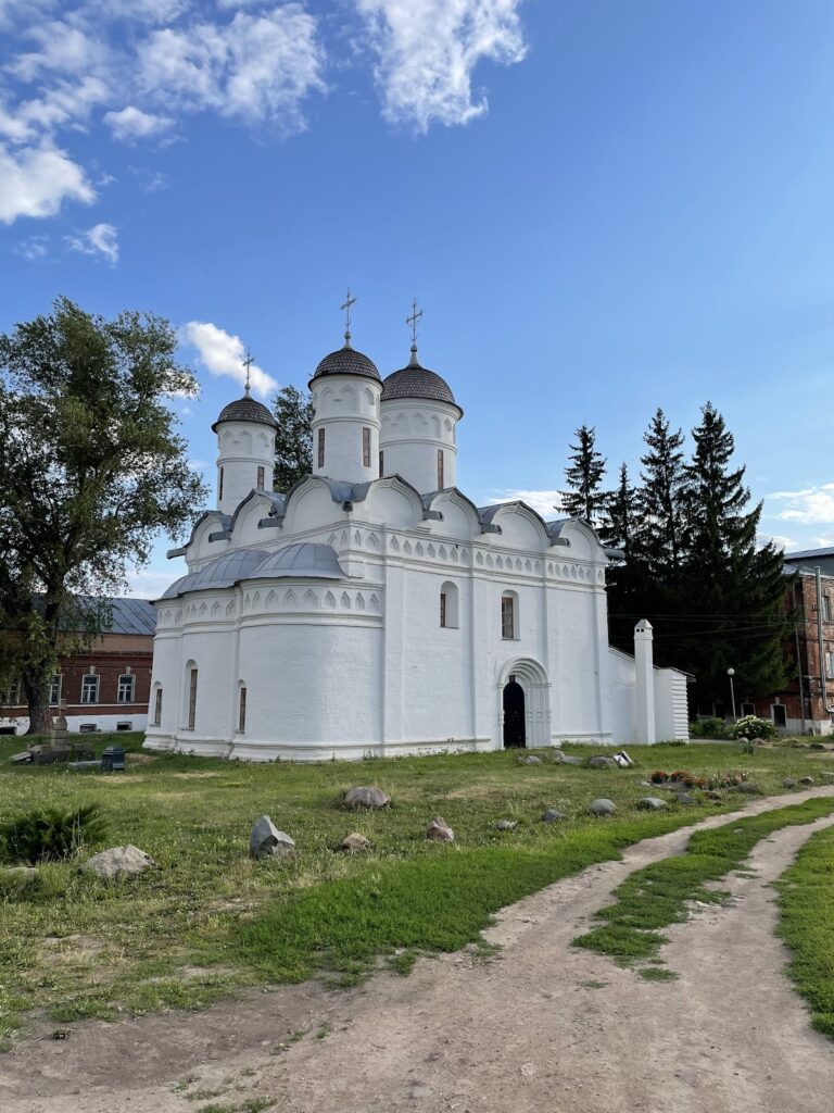 Rizopolozhensky Monastery: A Russian Orthodox Women’s Monastery in Suzdal