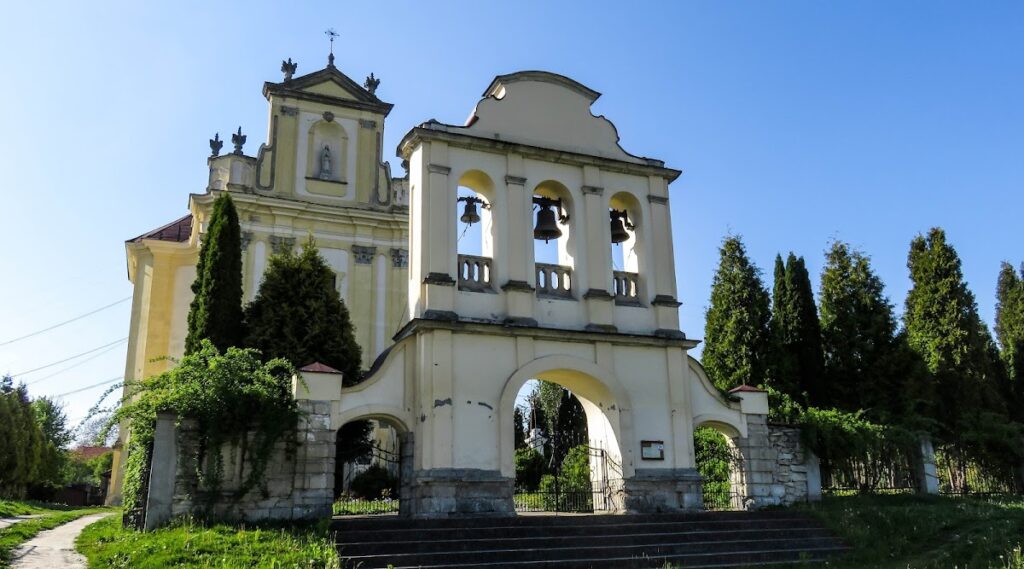 Church of the Exaltation of the Holy Cross: A Baroque Pilgrimage Church in Berezdivtsi 2 Church of the Exaltation of the Holy Cross