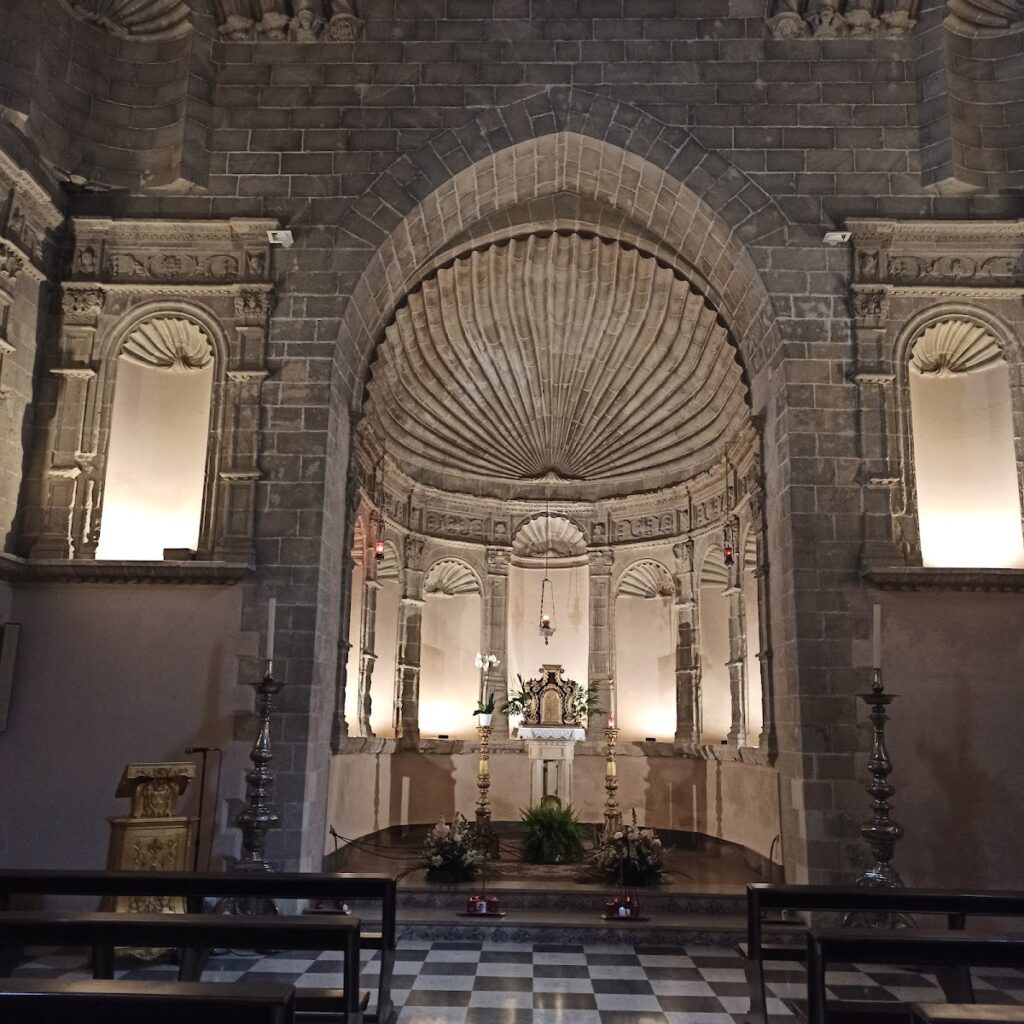 Madonna of Trapani: A Carmelite Basilica-Sanctuary in Sicily 5 Madonna of Trapani