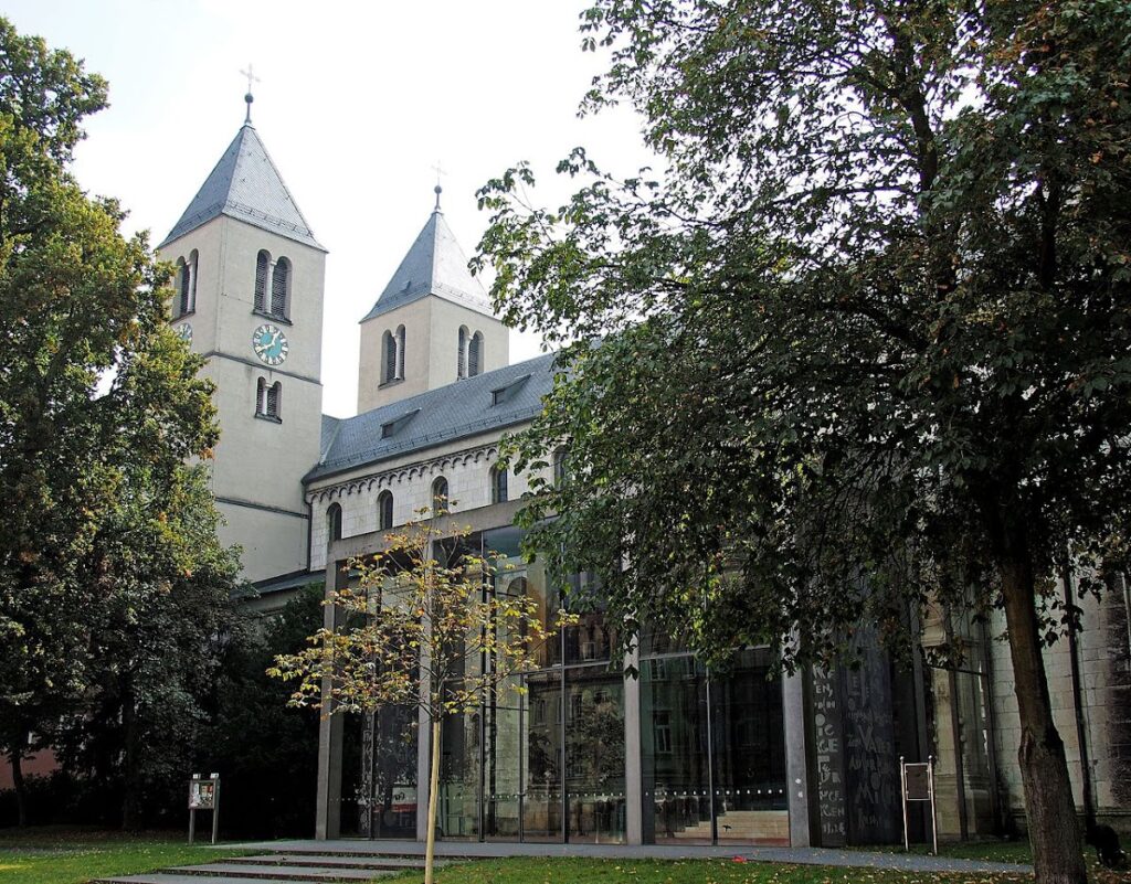 Scots Monastery: The Irish and Scottish Benedictine Abbey in Regensburg 3 Scots Monastery