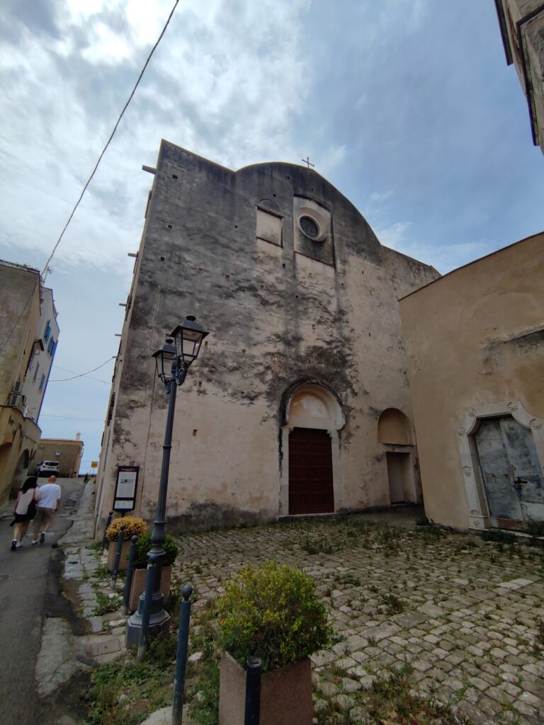 San Domenico (Gaeta): A Dominican Church and Convent in Italy 2 San Domenico (Gaeta)