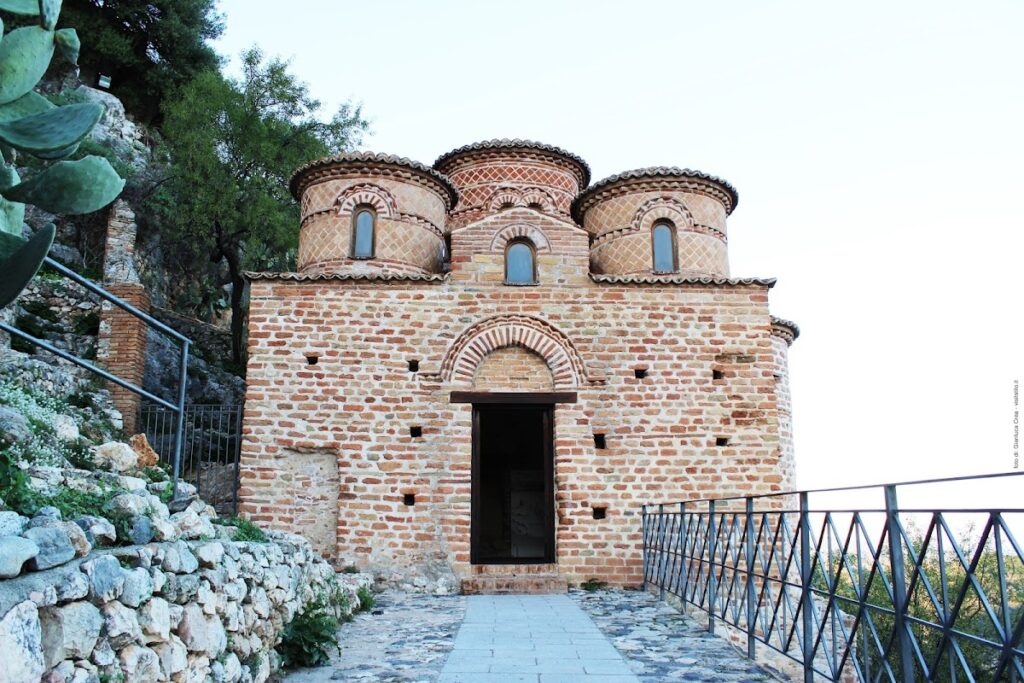Cattolica di Stilo: Byzantine Mother Church of Stilo 1 Cattolica di Stilo