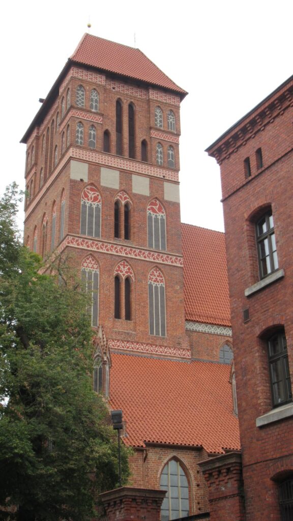 Church of Saint James the Greater: A Brick Gothic Parish Church in Toruń 3 Church of Saint James the Greater