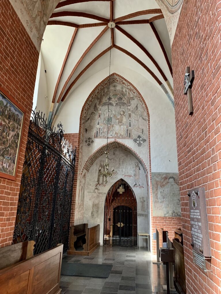 Church of Saint James the Greater: A Brick Gothic Parish Church in Toruń 4 Church of Saint James the Greater