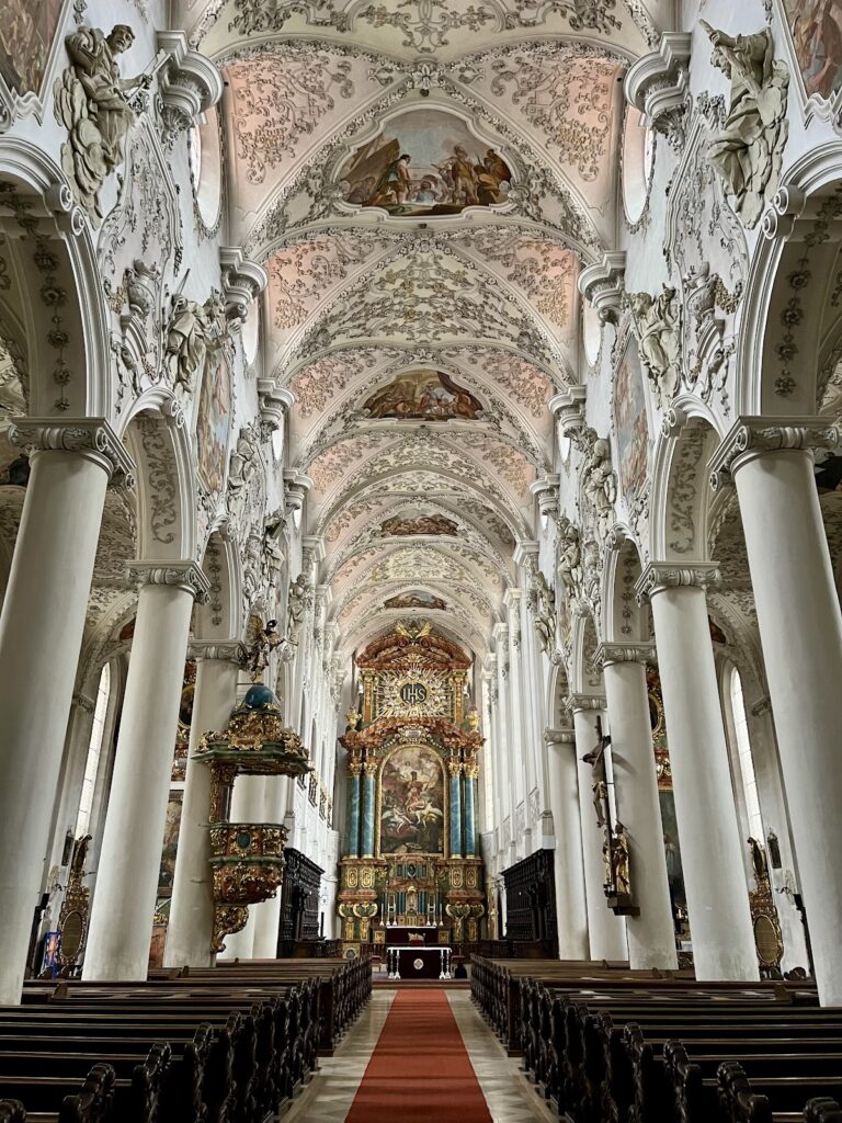 St. Georg: A Gothic Jesuit Parish Church in Amberg, Germany