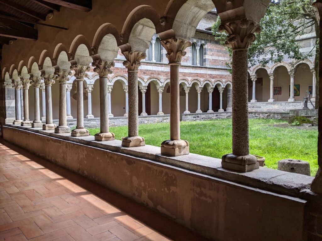 Piona Abbey: A Cluniac and Cistercian Monastic Complex in Italy 1 Piona Abbey