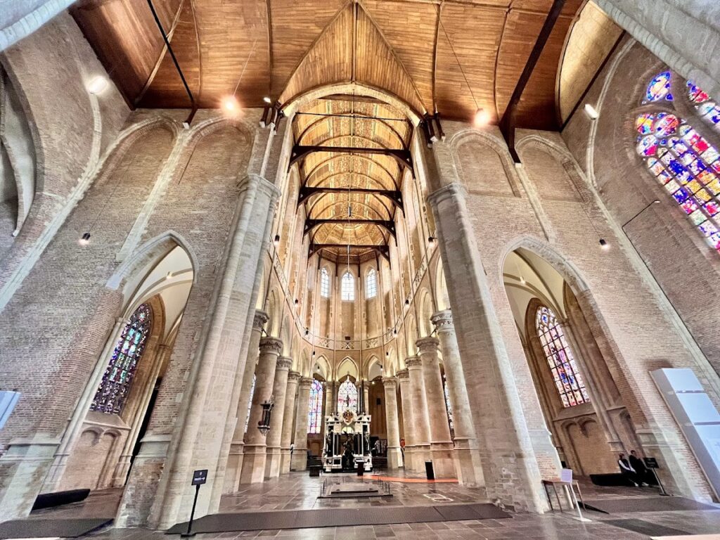 Nieuwe Kerk Delft: A Late Gothic Church and Royal Burial Church 5 Nieuwe Kerk Delft