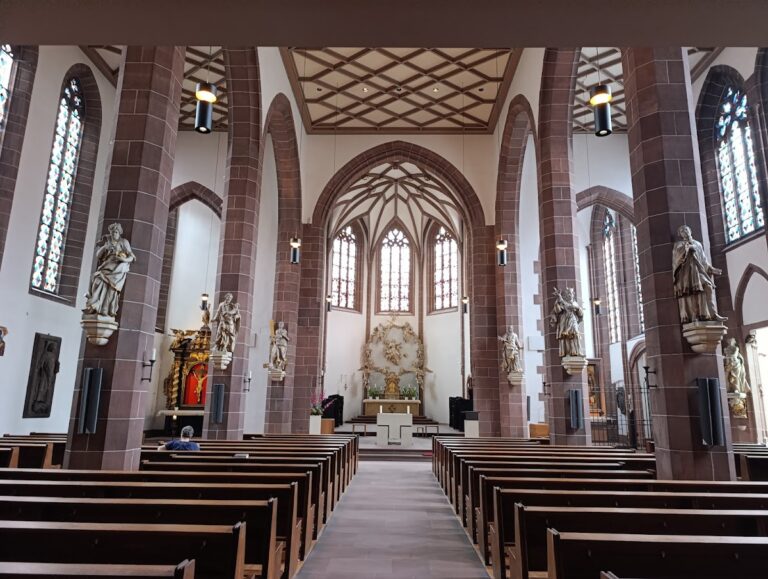 Liebfrauen, Frankfurt: A Gothic Catholic Church and Monastery Church