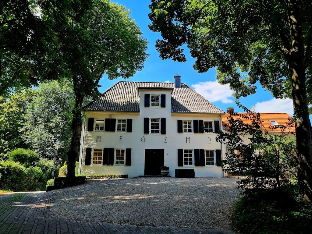 Elten: A High-Noble Women’s Collegiate Foundation in Germany 2 Elten
