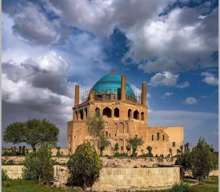 Soltaniyeh Dome: An Ilkhanid Mausoleum in Iran