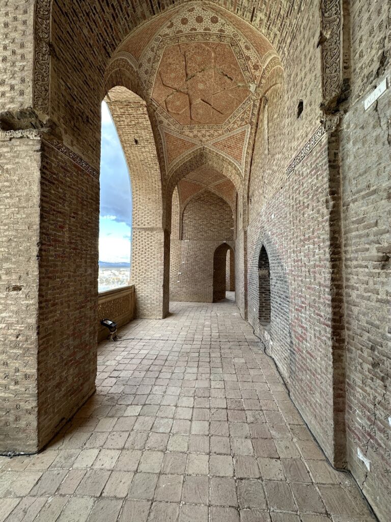 Soltaniyeh Dome: An Ilkhanid Mausoleum in Iran 2 Soltaniyeh Dome