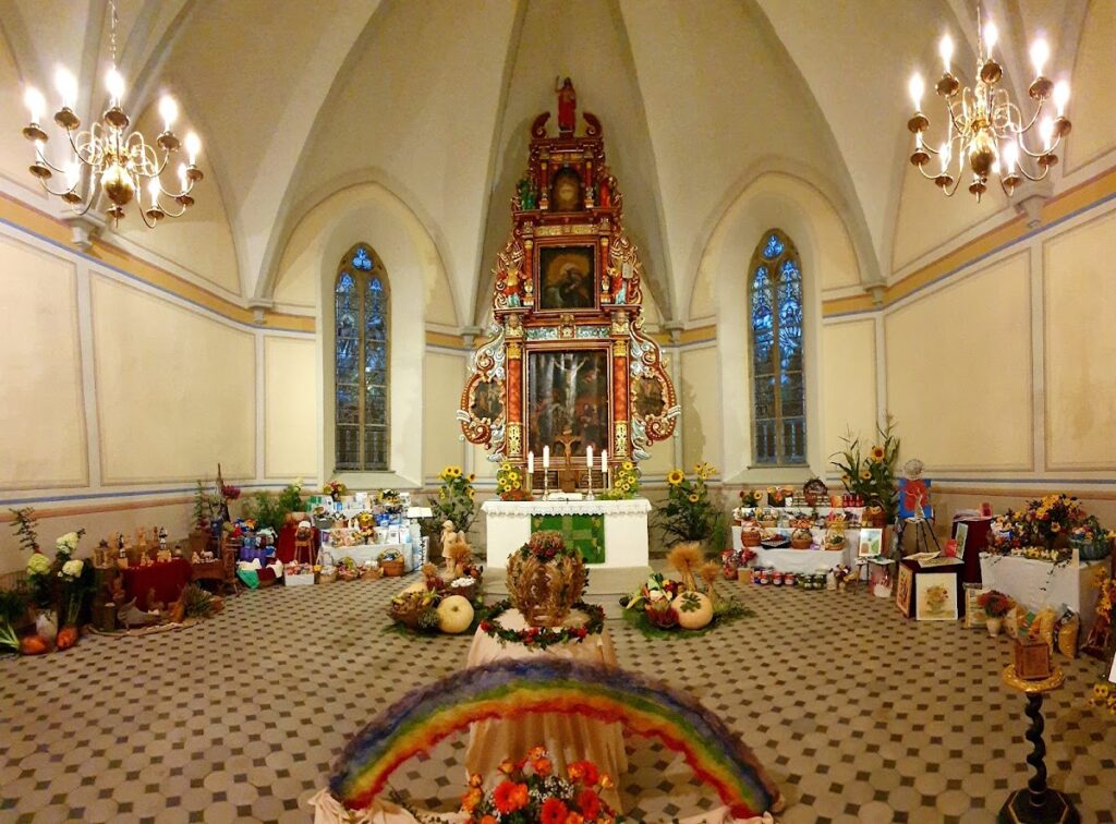 St. Ulrich: The Evangelical Lutheran Parish Church of Schlettau 2 St. Ulrich