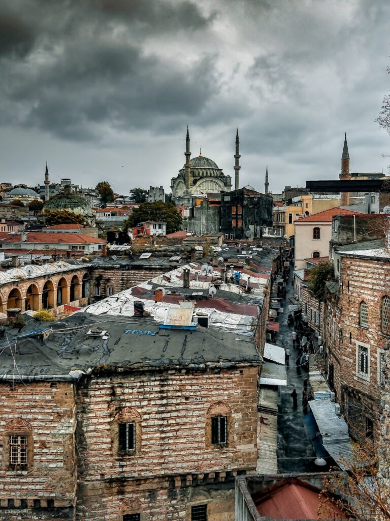 Büyük Valide Han: An Ottoman Commercial Caravanserai in Istanbul 4 Büyük Valide Han