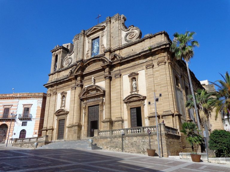 Cathedral in Sciacca: Basilica of Maria Santissima del Soccorso