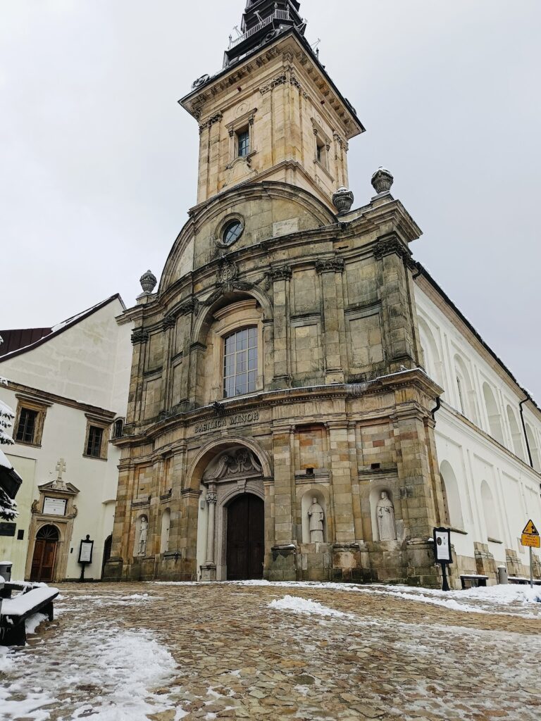 Święty Krzyż Abbey: A Historic Benedictine Sanctuary in Poland