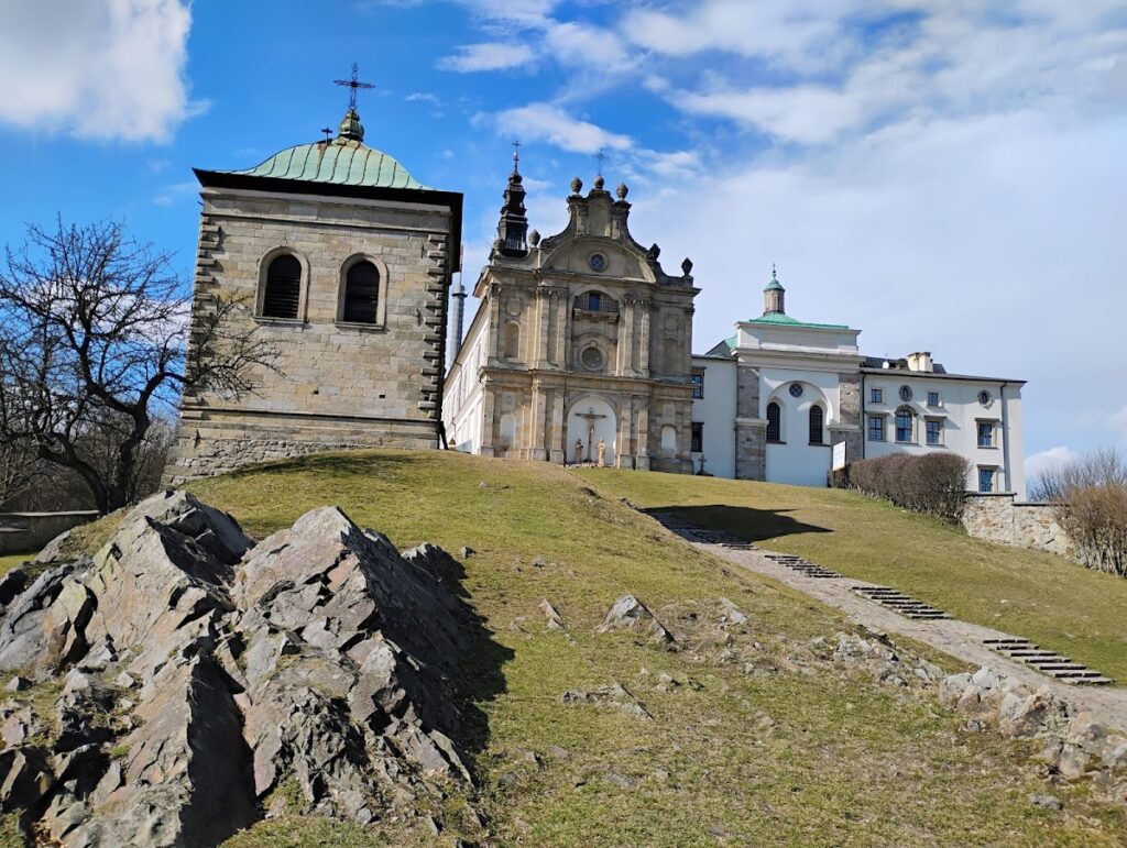 Święty Krzyż Abbey: A Historic Benedictine Sanctuary in Poland 2 Święty Krzyż Abbey