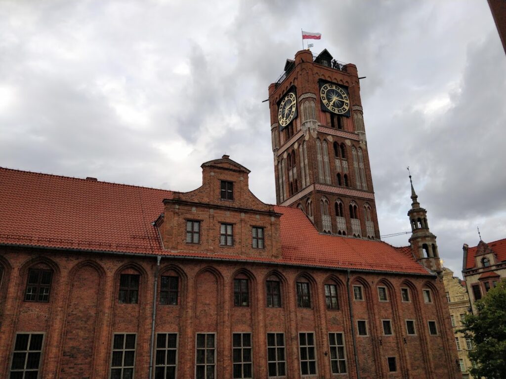 Old Town Hall in Toruń: A Medieval Civic and Commercial Centre 5 Old Town Hall in Toruń