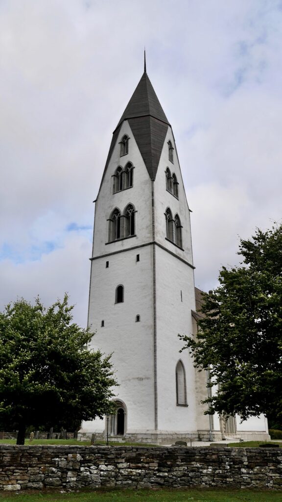 Stånga Church: A Medieval Church on Gotland 1 Stånga Church