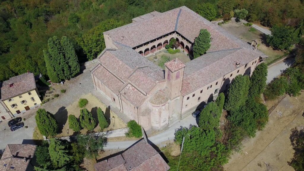 Abbazia di Santa Maria Assunta: A Medieval Abbey in Italy 3 Abbazia di Santa Maria Assunta