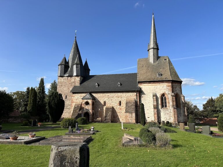 Martinskirche Christenberg: A Romanesque Church and Medieval Ecclesiastical Centre in Germany