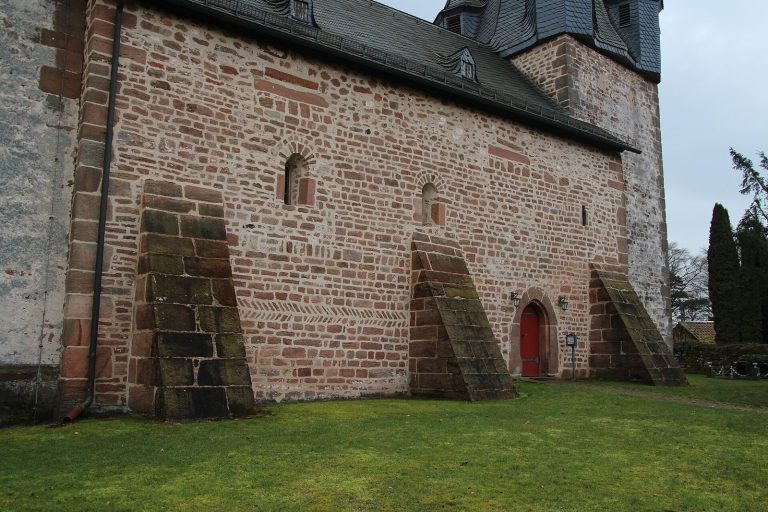 Martinskirche Christenberg: A Romanesque Church and Medieval Ecclesiastical Centre in Germany