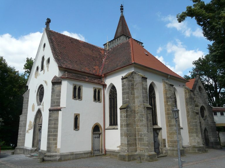 Saint Martin Church in Slatiňany: A Neo-Gothic Parish Church in Czechia