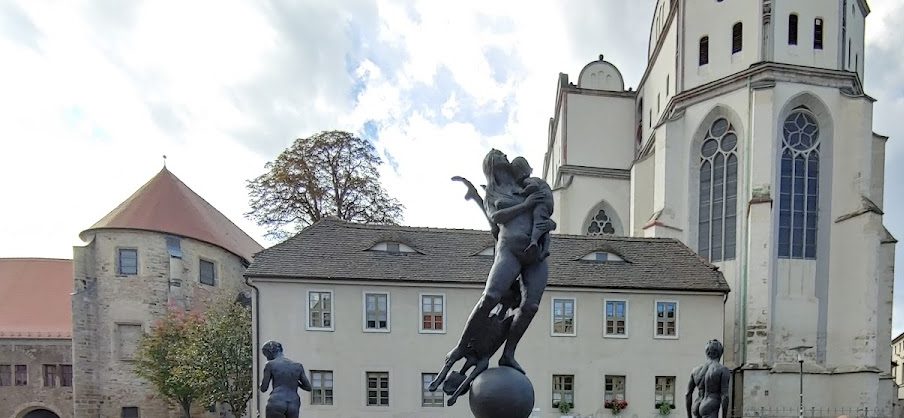 Halle Cathedral: A Gothic Hall Church and Former Collegiate Church in Germany 2 Halle Cathedral