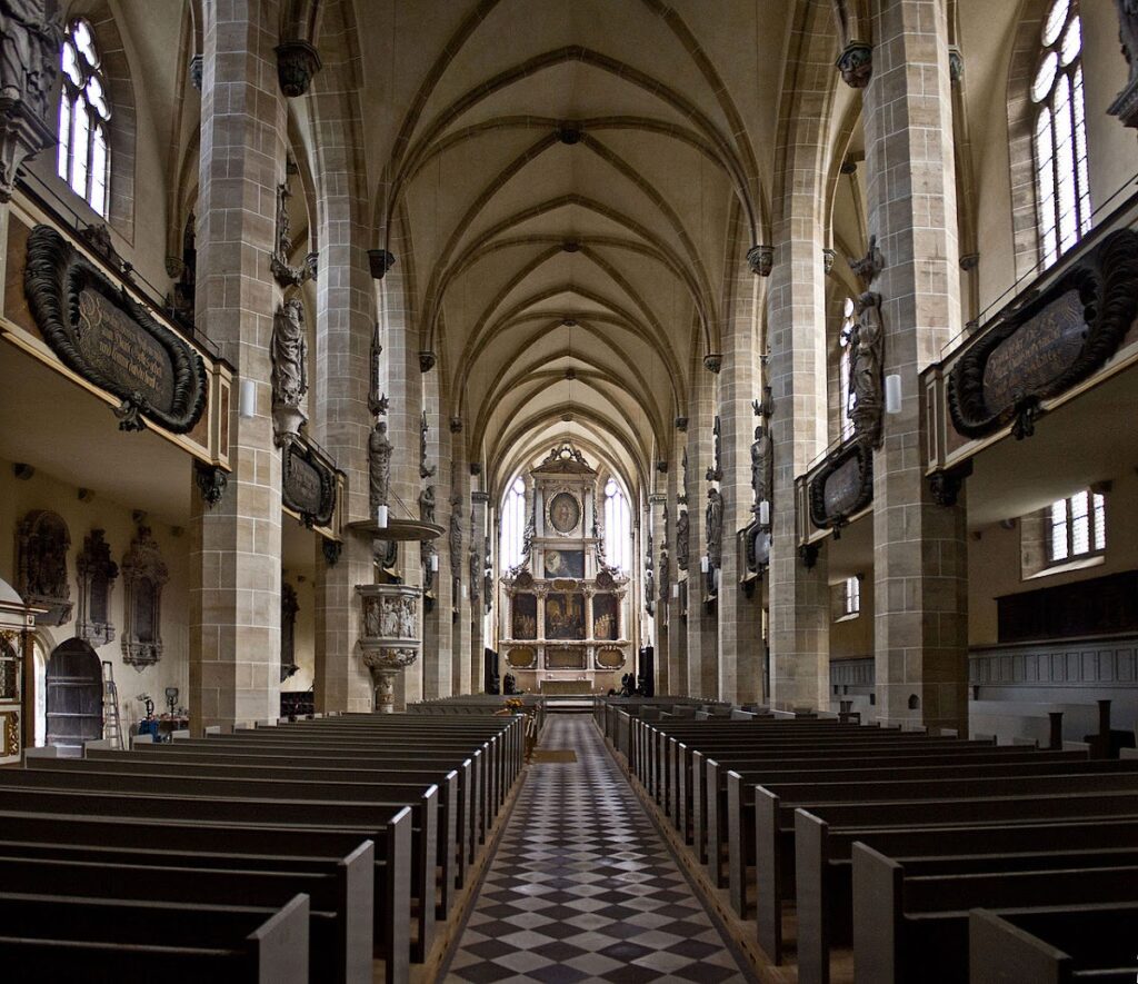 Halle Cathedral: A Gothic Hall Church and Former Collegiate Church in Germany 3 Halle Cathedral