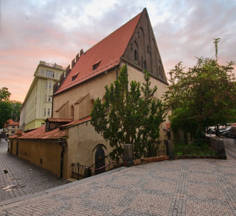 Old New Synagogue: Prague’s Medieval Jewish House of Worship
