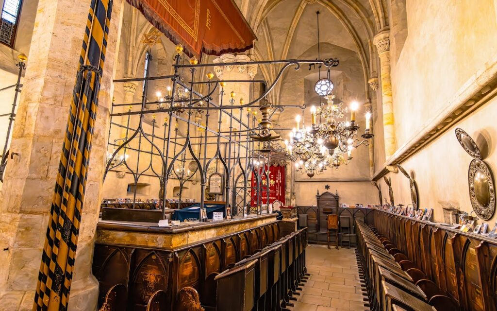 Old New Synagogue: Prague’s Medieval Jewish House of Worship 3 Old New Synagogue