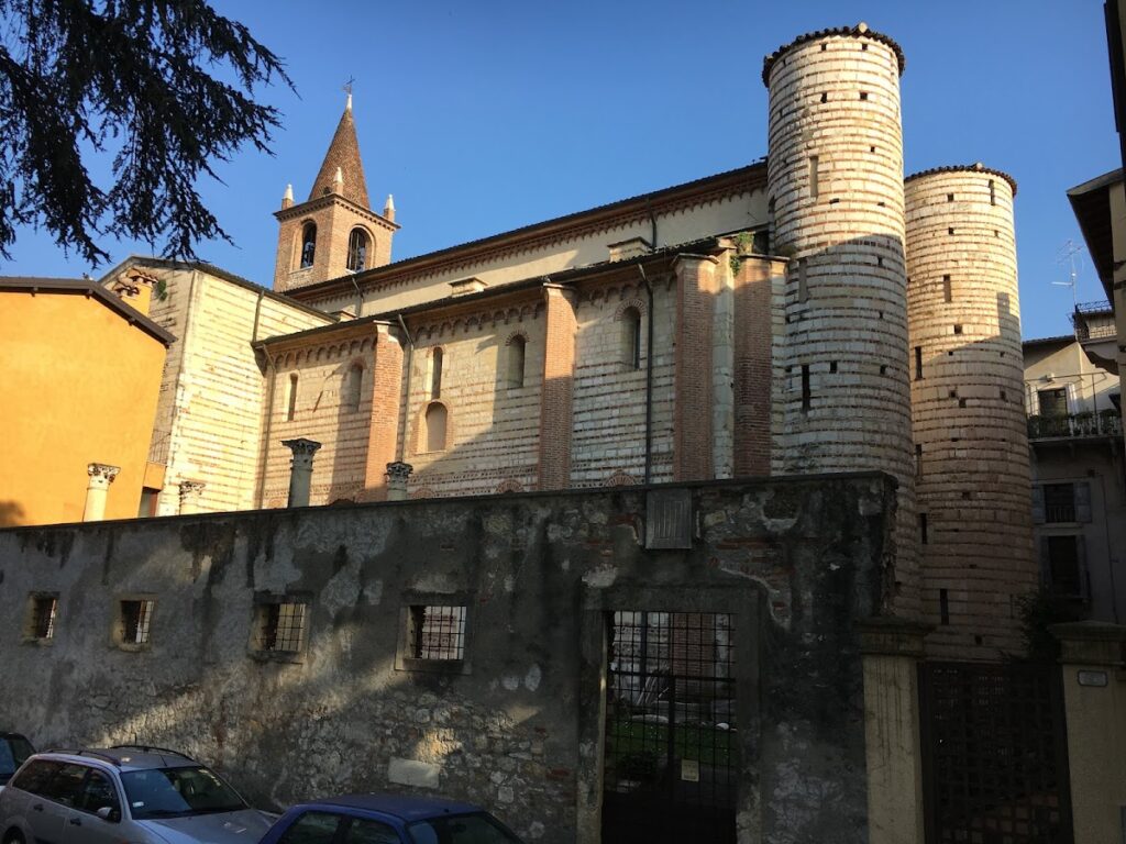 Saint Lawrence Church: A Romanesque Rectorate Church in Verona 2 Saint Lawrence church