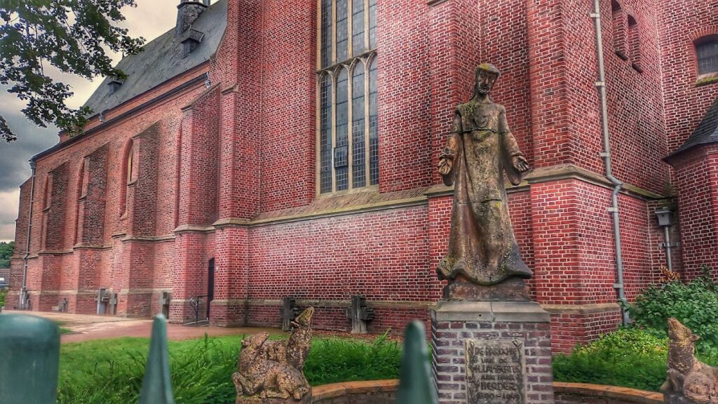 Sint-Lambertuskerk: the Parish Church of Helden in the Netherlands 2 Sint-Lambertuskerk