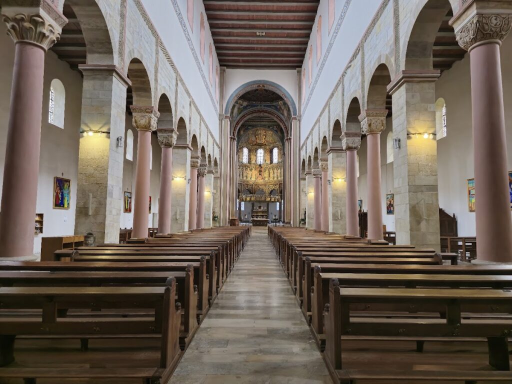 St. Godehard: A Romanesque Basilica in Hildesheim, Germany 1 St. Godehard