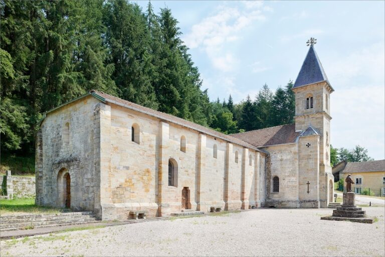 Abbaye de Droiteval: A Former Cistercian Nunnery in France