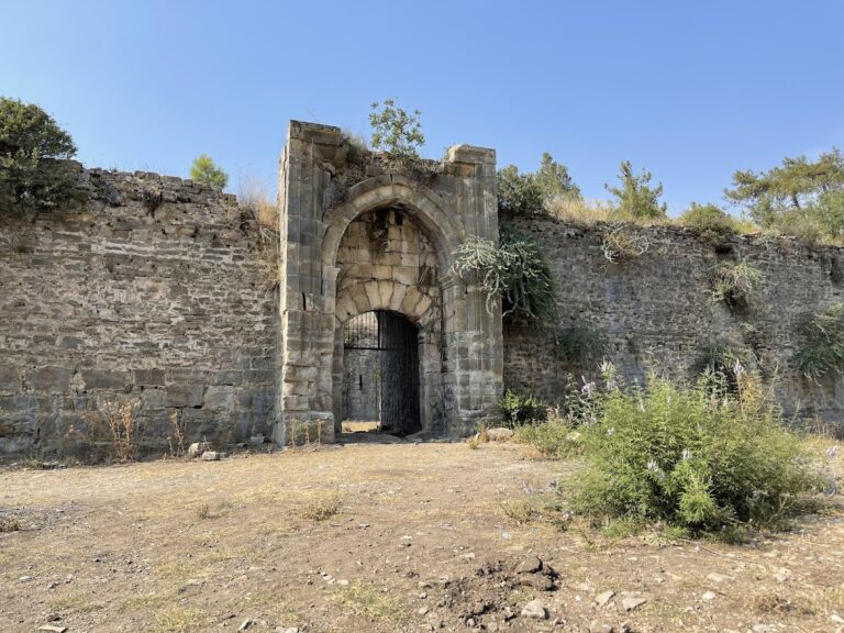 Kargı Han: A Seljuk Caravanserai on the Kesikbeli Route in Türkiye