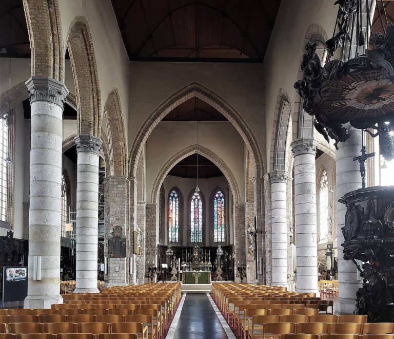 Sint-Bertinuskerk: A Late Gothic Parish Church in Poperinge, Belgium