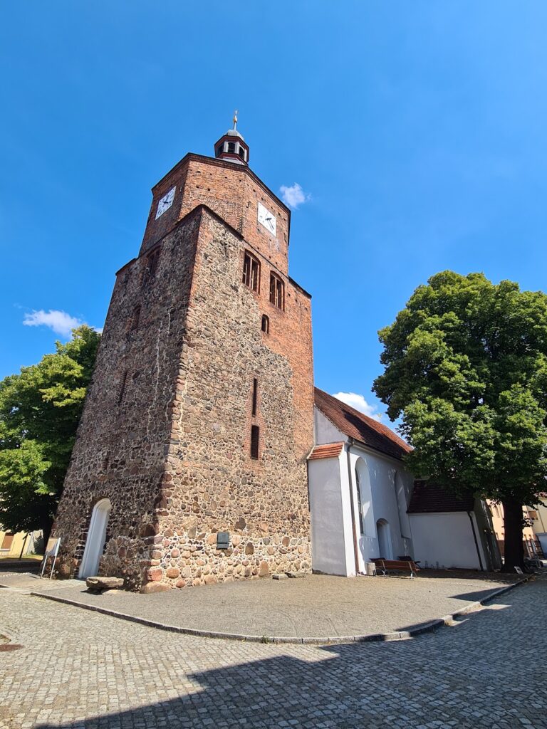 Wendish-German Double Church: A Shared Protestant Church in Vetschau 3 Wendish-German double church