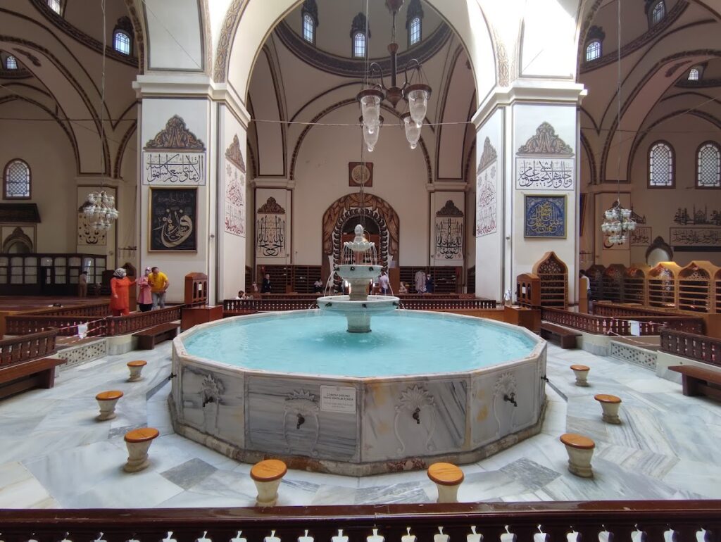 Koza Han: An Ottoman Silk-Trading Caravanserai in Bursa, Türkiye 5 Koza Han