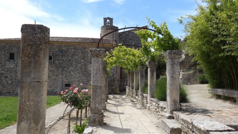 Abbaye de Saint-Hilaire: A Former Carmelite Monastery in France